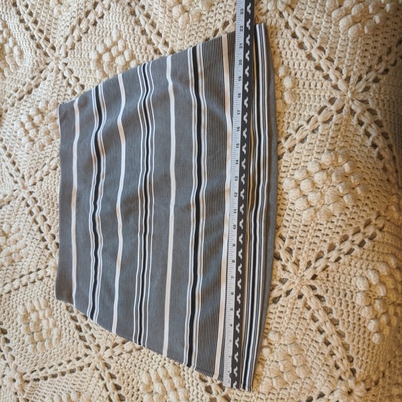 NWT black Express mini skirt stripe petite s - Picture 6 of 8